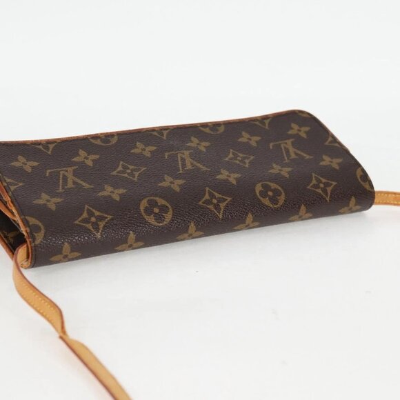LOUIS VUITTON Monogram Pochette Twin GM Shoulder Bag - Picture 13 of 16